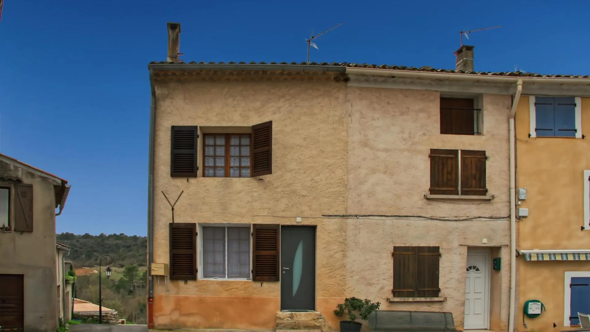 Maison Chaleureuse Montmeyan